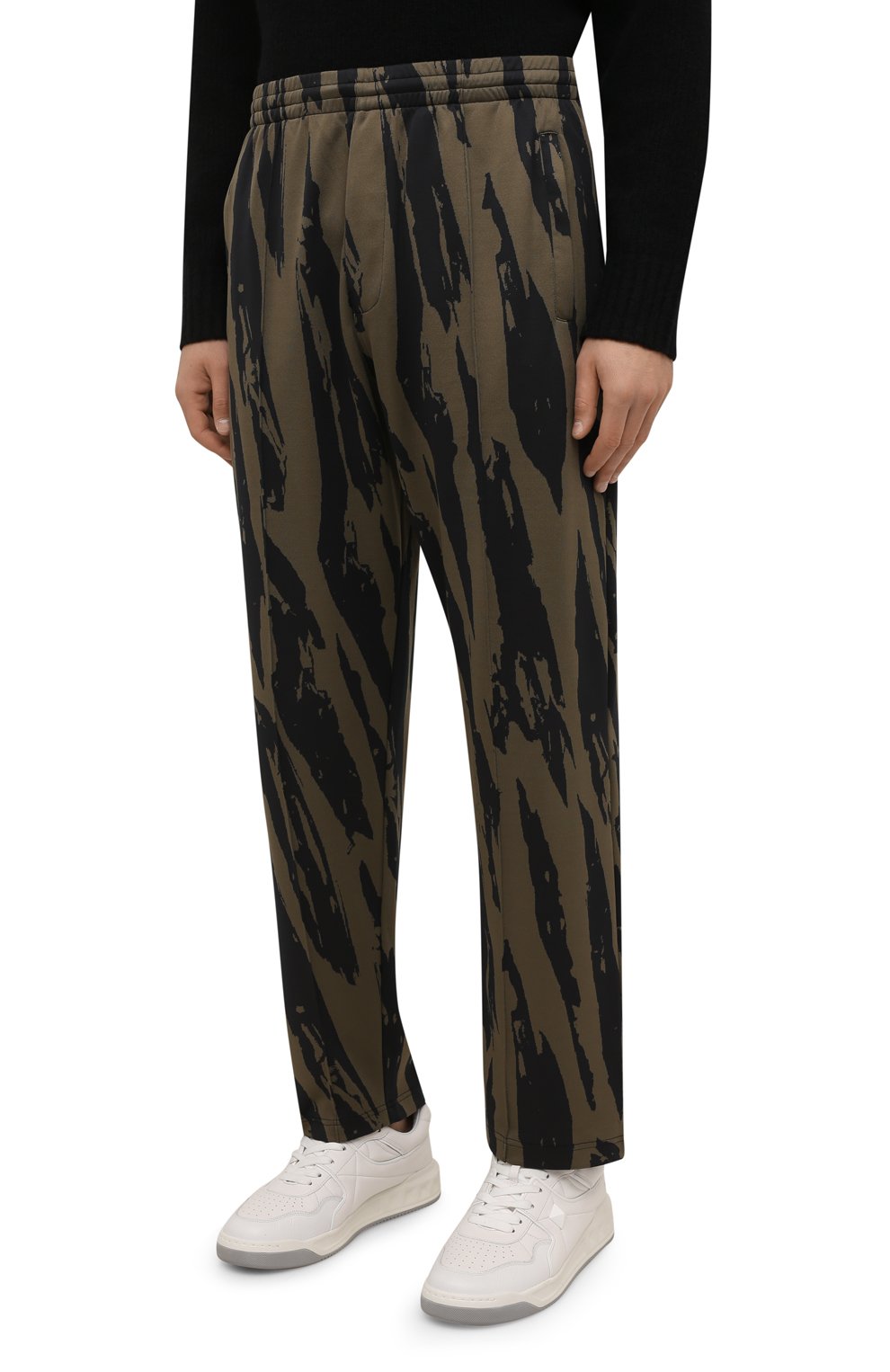 Мужские брюки KENZO хаки цвета, арт. FB65PA7154CA | Фото 3 (Длина (брюки, джинсы): Стандартные; Случай: Повседневный; Материал внешний: Синтетический материал; Стили: Милитари)