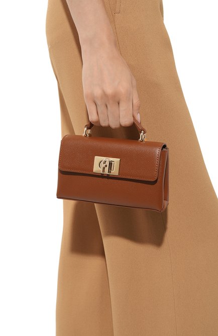 Женская сумка furla 1927 FURLA коричневого цвета, арт. WE00423/ARE000 | Фото 2 (Ремень/цепочка: На ремешке; Материал: Натуральная кожа; Размер: mini; Сумки-технические: Сумки top-handle)