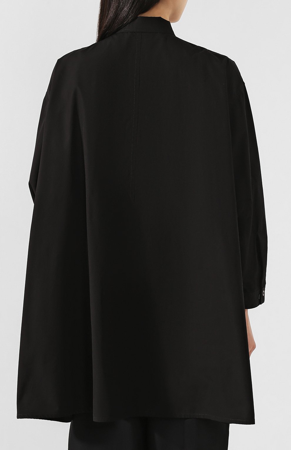 Женская хлопковая рубашка YOHJI YAMAMOTO черного цвета, арт. NN-B06-001 | Фото 4 (Рукава: Длинные; Принт: Без принта; Женское Кросс-КТ: Рубашка-одежда; Длина (для топов): Удлиненные; Материал внешний: Хлопок)