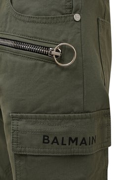 Мужские джинсы BALMAIN хаки цвета, арт. WH0MG060/162D | Фото 5 (Силуэт М (брюки): Узкие; Кросс-КТ: Деним; Длина (брюки, джинсы): Стандартные; Стили: Гранж; Материал внешний: Хлопок)