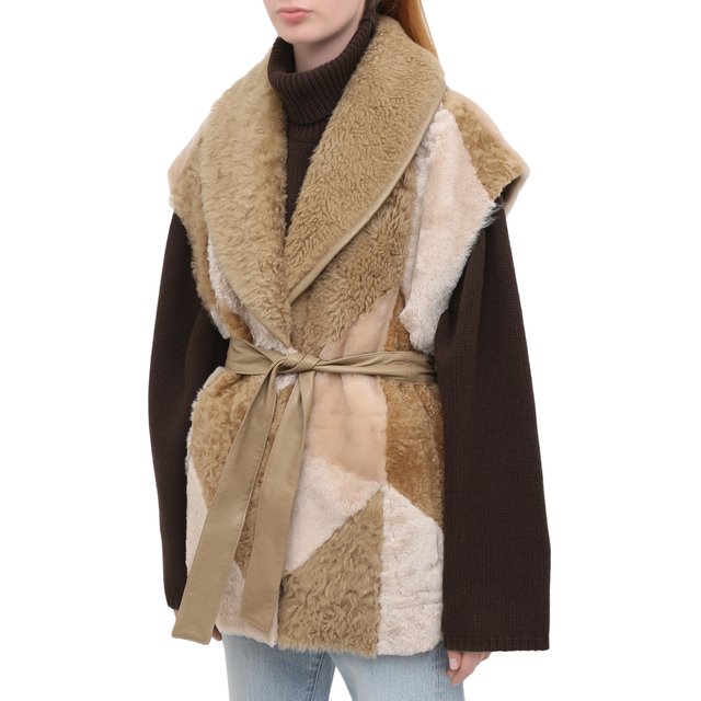 фото Жилет из овчины drome