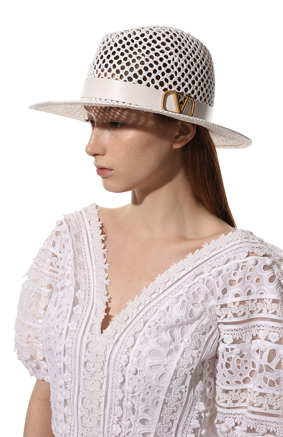 Женская соломенная шляпа VALENTINO белого цвета, арт. XW2HAA31/LRQ | Фото 2 (Материал: Растительное волокно)