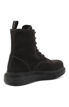 Мужские замшевые ботинки ALEXANDER MCQUEEN темно-серого цвета, арт. 625184/WHXK9 | Фото 4 (Материал внешний: Кожа, Замша; Мужское Кросс-КТ: Ботинки-обувь; Региональные ограничения белый список (Axapta Mercury): Не проставлено; Материал внутренний: Натуральная кожа; Материал сплава: Проставлено; Материал утеплителя: Без утеплителя; Подошва: Массивная; Драгоценные камни: Проставлено)