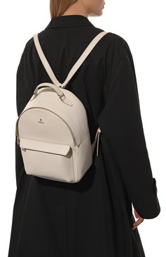 Женский рюкзак favola small FURLA кремвого цвета, арт. WB00897/BX0176 | Фото 2 (Материал: Натуральная кожа; Размер: mini; Стили: Кэжуэл)