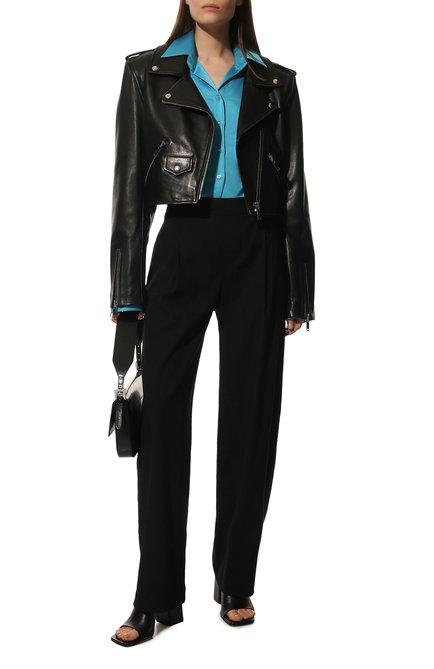 Женская кожаная куртка BATS черного цвета, арт. SS22_001SJ | Фото 2 (Рукава: Длинные; Длина (верхняя одежда): Короткие; Материал внешний: Натуральная кожа; Стили: Гламурный; Кросс-КТ: Куртка; Женское Кросс-КТ: Замша и кожа)