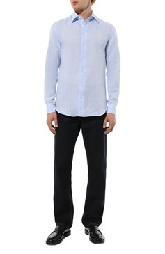 Мужская льняная рубашка EMPORIO ARMANI голубого цвета, арт. 01SM0L/010F9 | Фото 2 (Манжеты: На пуговицах; Воротник: Кент; Рукава: Длинные; Случай: Повседневный; Длина (для топов): Стандартные; Материал сплава: Проставлено; Материал внешний: Лен; Принт: Однотонные; Драгоценные камни: Проставлено; Стили: Кэжуэл)