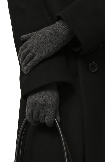 Женские перчатки из шерсти и кашемира YVES SALOMON серого цвета, арт. 23WAA507XXMACL | Фото 2 (Материал: Шерсть, Кашемир, Текстиль)