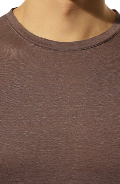 Мужская льняная футболка ZEGNA коричневого цвета, арт. UU564/706 | Фото 5 (Принт: Без принта; Рукава: Короткие; Длина (для топов): Стандартные; Материал сплава: Проставлено; Материал внешний: Лен; Драгоценные камни: Проставлено; Стили: Кэжуэл)