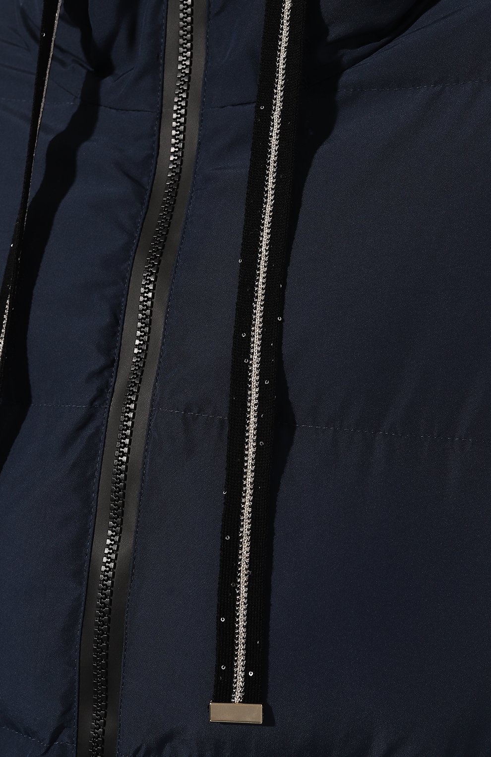 Женская утепленная курт ка LORENA ANTONIAZZI синего цвета, арт. I2304PI72A/9892 | Фото 5 (Кросс-КТ: Куртка, Утепленный; Рукава: Длинные; Длина (верхняя одежда): До колена; Материал внешний: Синтетический материал; Материал сплава: Проставлено; Материал подклада: Синтетический материал; Драгоценные камни: Проставлено; Стили: Кэжуэл)