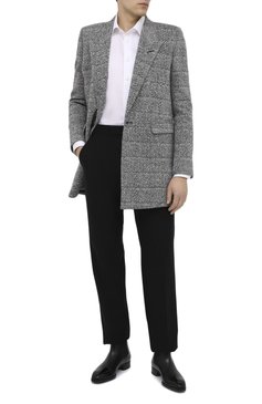 Мужской пальто SAINT LAURENT серого цвета, арт. 626703/Y1B11 | Фото 2 (Материал внешний: Шерсть, Синтетический материал; Рукава: Длинные; Длина (верхняя одежда): До середины бедра; Материал сплава: Проставлено; Стили: Классический; Мужское Кросс-КТ: Верхняя одежда, пальто-верхняя одежда; Драгоценные камни: Проставлено; Материал подклада: Купро)