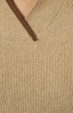 Женское хлопковое поло JACQUEMUS бежевого цвета, арт. 221KN024-2005 | Фото 5 (Рукава: Короткие; Кросс-КТ: Трикотаж; Материал внешний: Хлопок; Длина (для топов): Укороченные; Стили: Романтичный)