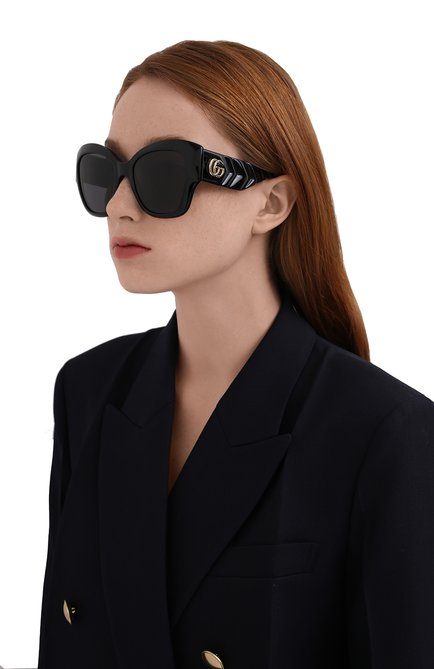 Женские солнцезащитные очки GUCCI черного цвета, арт. 642985/J1691 | Фото 2 (Тип очков: С/з; Очки форма: Cat-eye)