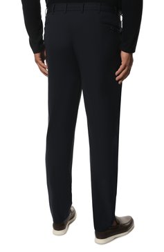 Мужские брюки EDUARD DRESSLER темно-синего цвета, арт. 250130/53J24 | Фото 4 (Длина (брюки, джинсы): Стандартные; Случай: Повседневный; Материал внешний: Синтетический материал; Стили: Кэжуэл)