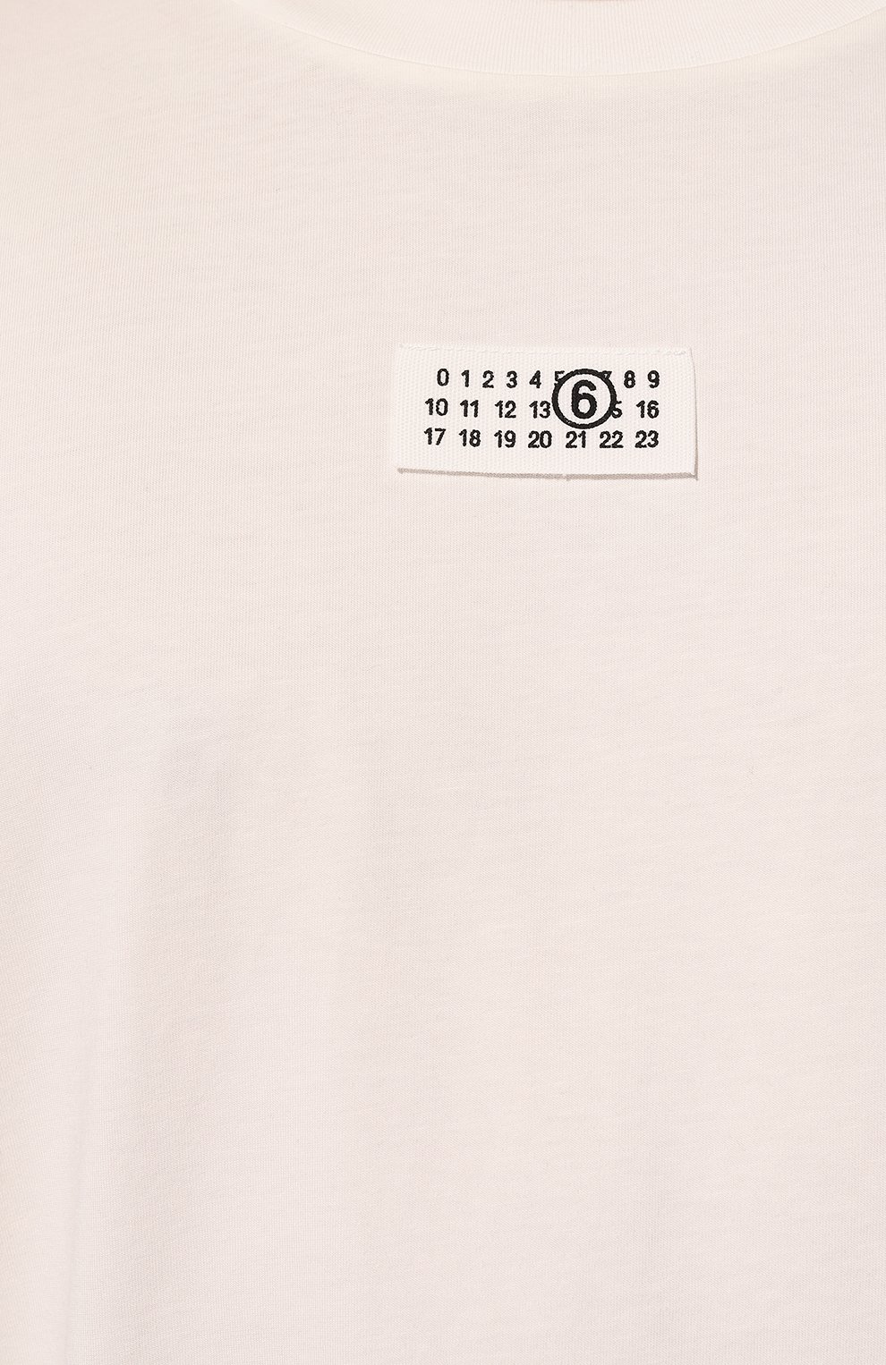 Мужская хлопковая футболка MM6 кремвого цвета, арт. S52GC0300/S24311 | Фото 5 (Принт: Без принта; Рукава: Короткие; Длина (для топов): Стандартные; Материал сплава: Проставлено; Материал внешний: Хлопок; Драгоценные камни: Проставлено; Стили: Кэжуэл)