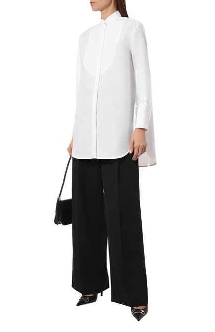 Женская хлопковая рубашка EMPORIO ARMANI белого цвета, арт. 3D2C78/2N0FZ | Фото 2 (Длина (для топов): Удлиненные; Драгоценные камни: Проставлено; Рукава: Длинные; Материал сплава: Проставлено; Материал внешний: Хлопок)