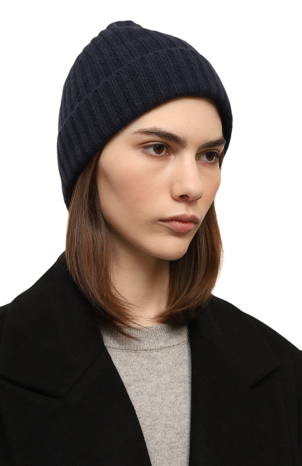 Женская кашемировая шапка ALLUDE темно-синего цвета, арт. 235/11430 | Фото 2 (Материал: Текстиль, Кашемир, Шерсть; Материал сплава: Проставлено; Нос: Не проставлено)