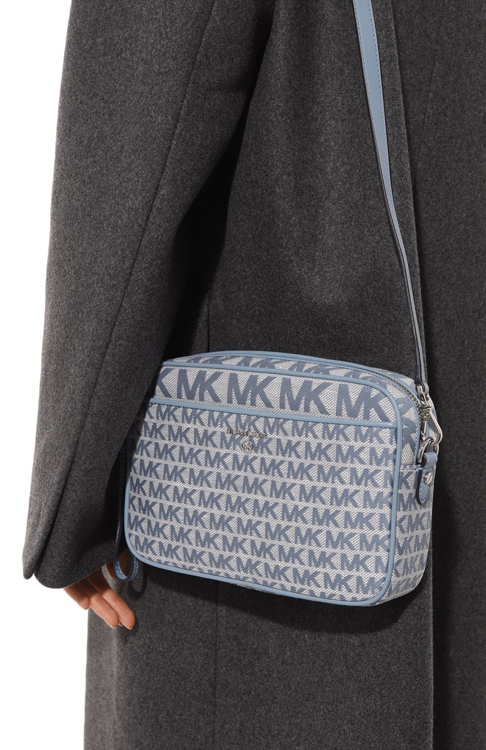 Женская сумка jet set MICHAEL MICHAEL KORS голубого цвета, арт. 32T2ST9C7I | Фото 2 (Сумки-технические: Сумки через плечо; Ремень/цепочка: На ремешке; Материал: Текстиль; Размер: small)