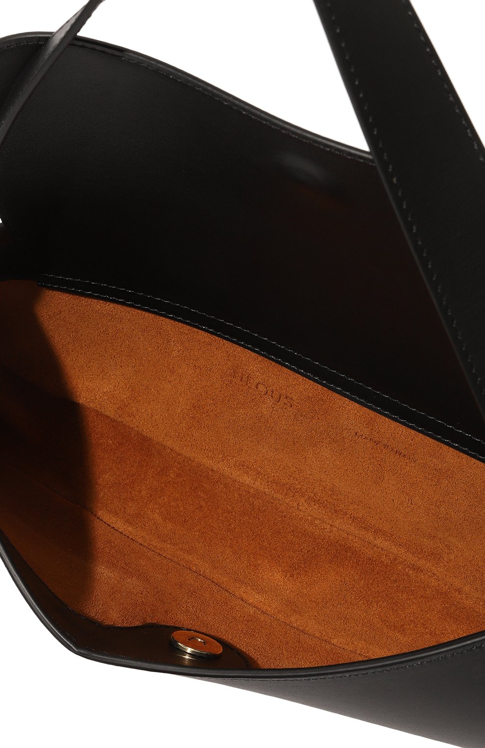 Женская сумка corvus NEOUS черного цвета, арт. 00028A01 | Фото 5 (Сумки-технические: Сумки top-handle; Размер: medium; Материал: Натуральная кожа; Материал сплава: Проставлено; Драгоценные камни: Проставлено)
