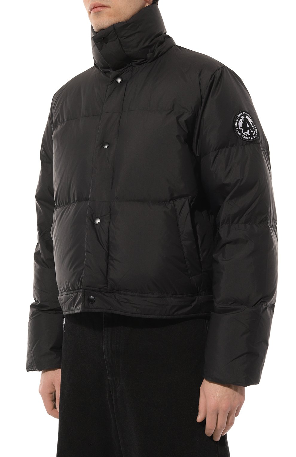 Мужская утепленная куртка ACUPUNCTURE черного цвета, арт. M114U51270111 | Фото 7 (Застежка: Молния; Рукава: Длинные; Материал внешний: Синтетический материал; Стили: Гранж, Кэжуэл; Мужское Кросс-КТ: утепленные куртки; Материал сплава: Проставлено; Материал подклада: Синтетический материал; Длина (верхняя одежда): Длинные; Драгоценные камни: Проставлено)