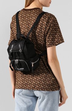 Женский рюкзак BURBERRY черного цвета, арт. 8021258 | Фото 2 (Размер: medium; Ремень/цепочка: На ремешке; Материал: Текстиль)