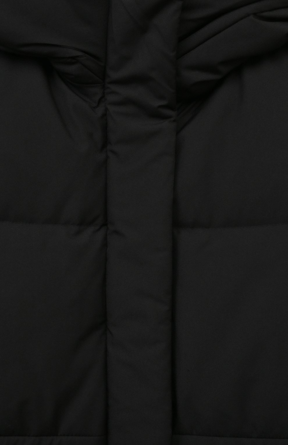 Детская пуховая куртка MONNALISA черного цвета, арт. 17B104 | Фото 3 (Девочки Кросс-КТ: Пуховик-верхняя одежда; Рукава: Длинные; Материал внешний: Синтетический материал; Материал сплава: Проставлено; Материал подклада: Синтетический материал; Драгоценные камни: Проставлено; Материал утеплителя: Пух и перо)