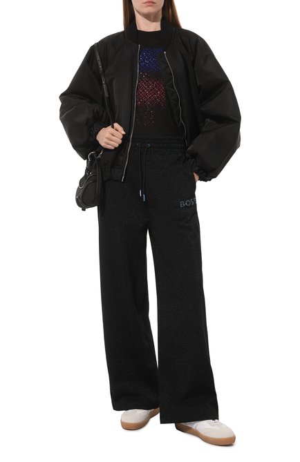 Женские брюки BOSS черного цвета, арт. 50500949 | Фото 2 (Длина (брюки, джинсы): Стандартные; Материал внешний: Хлопок, Синтетический материал; Драгоценные камни: Проставлено; Материал сплава: Проставлено)