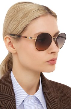 Женские солнцезащитные очки BURBERRY коричневого цвета, арт. 3094-1257G9 | Фото 2 (Региональные ограничения белый список (Axapta Mercury): RU; Тип очков: С/з; Оптика Гендер: оптика-женско е; Очки форма: Круглые)