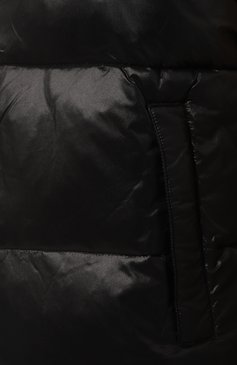 Мужской утепленный жилет HINNOMINATE черного цвета, арт. HNM332 | Фото 5 (Кросс-КТ: Куртка; Мужское Кросс-КТ: жилеты-объемные; Материал внешний: Синтетический материал; Материал сплава: Проставлено; Материал подклада: Синтетический материал; Драгоценные камни: Проставлено; Длина (верхняя одежда): Короткие; Стили: Кэжуэл)