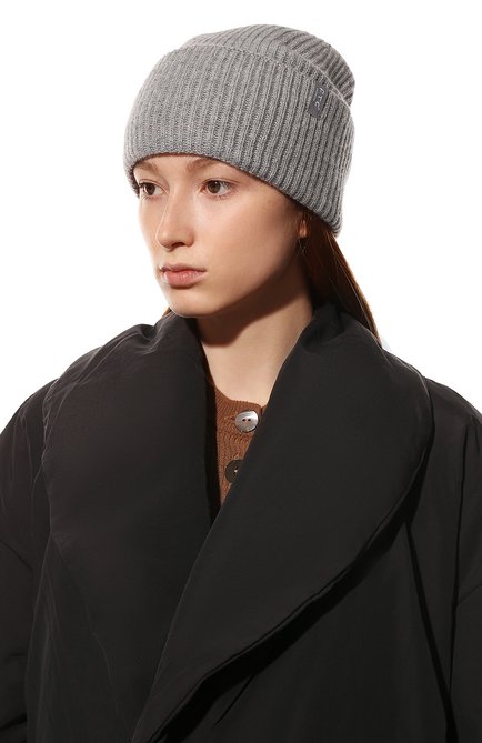 Женская кашемировая шапка FTC серого цвета, арт. 800-0950 | Фото 2 (Материал: Текстиль, Кашемир, Шерсть; Региональные ограничения белый список (Axapta Mercury): RU)