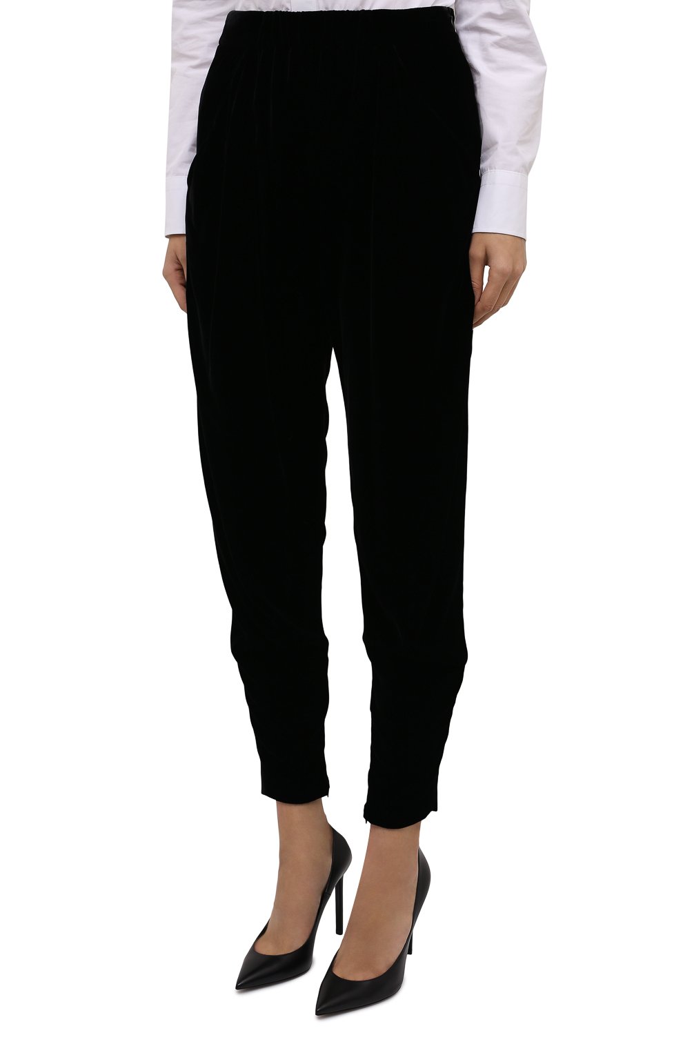 Женские брюки из вискозы и шелка GIORGIO ARMANI черного цвета, арт. 1WHPP0IQ/T01FD | Фото 3 (Длина (брюки, джинсы): Стандартные; Женское Кросс-КТ: Брюки-одежда; Силуэт Ж (брюки и джинсы): Джоггеры; Материал сплава: Проставлено; Материал внешний: Вискоза; Драгоценные камни: Проставлено; Стили: Романтичный)