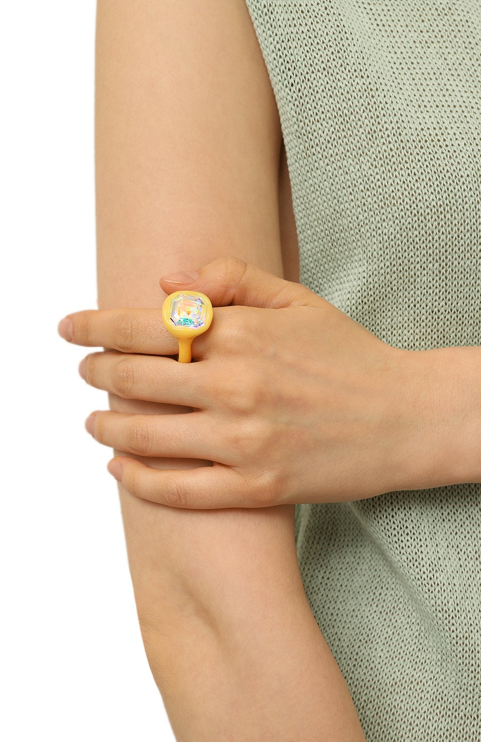 Женское кольцо LILI ARCHIVE желтого цвета, арт. RMKB5 | Фото 2 (Материал: Стекло, Пластик; Региональные ограничения белый список (Axapta Mercury): Не проставлено; Нос: Не проставлено)