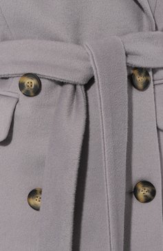 Женское пальто из шерсти и вискозы LESYANEBO серого цвета, арт. ICONIC/H-405/OLZ | Фото 5 (Материал внешний: Шерсть; Рукава: Длинные; Материал сплава: Проставлено; Стили: Классический; Длина (верхняя одежда): Длинны е; Драгоценные камни: Проставлено; 1-2-бортные: Двубортные)