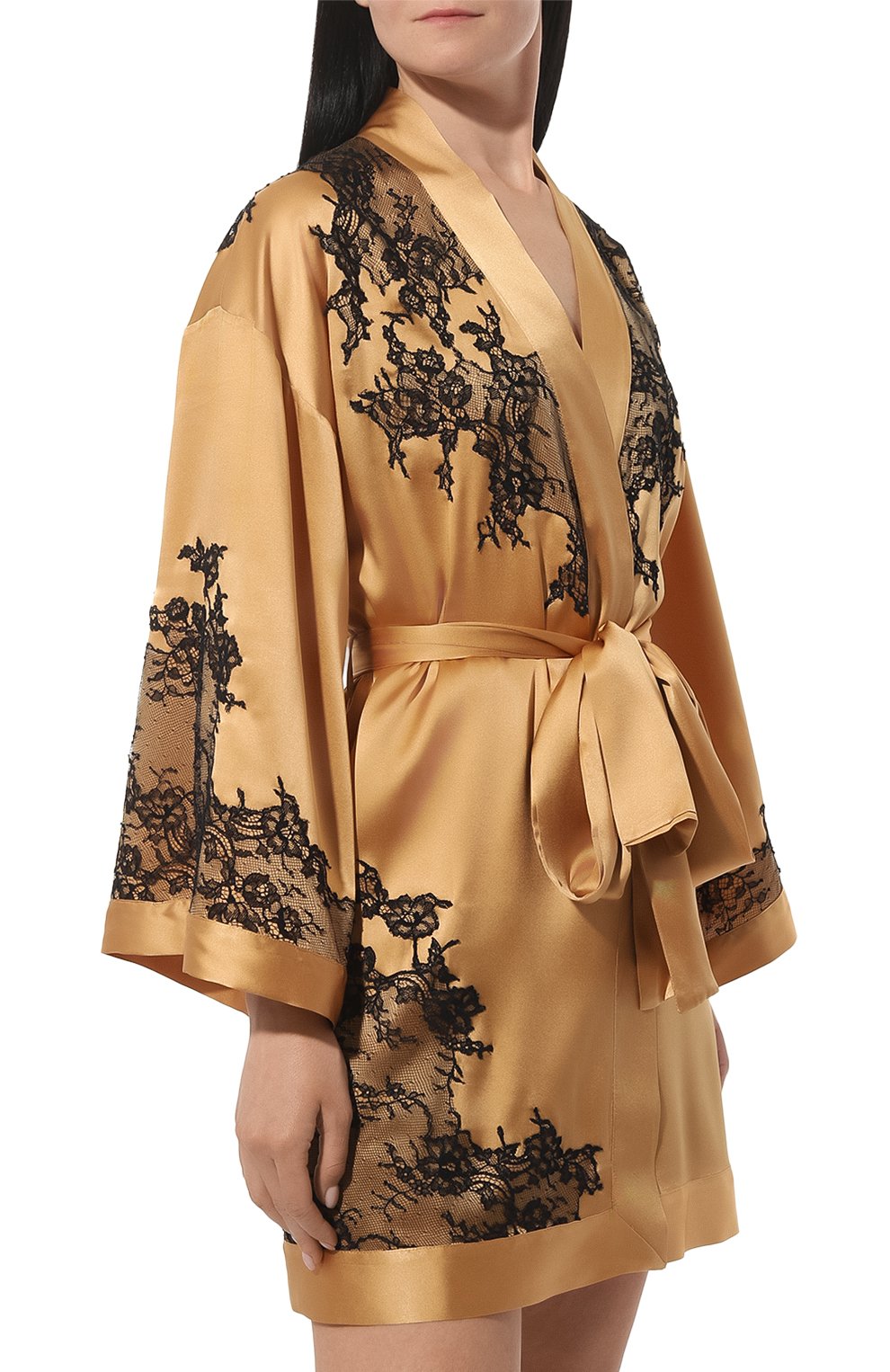 Женский шелковый халат MARJOLAINE золотого цвета, арт. 4PER2002 | Фото 3 (Материал внешний: Шелк; Материал сплава: Проставлено; Нос: Не проставлено)