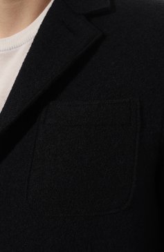 Мужской шерстяной пиджак HARRIS WHARF LONDON темно-синего цвета, арт. C8A33MLC | Фото 5 (Материал внешний: Шерсть; Рукава: Длинн ые; Случай: Повседневный; Длина (для топов): Стандартные; Материал сплава: Проставлено; 1-2-бортные: Однобортные; Драгоценные камни: Проставлено; Пиджаки М: Приталенный; Стили: Кэжуэл)