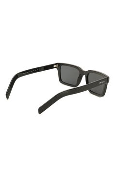 Мужские солнцезащитные очки PRADA черного цвета, арт. 06WS-1AB08G | Фото 4 (Кросс-КТ: С/з-мужское; Региональные ограничения белый список (Axapta Mercury): RU; Тип очков: С/з; Очки форма: Прямоугольные; Оптика Гендер: оптика-мужское)