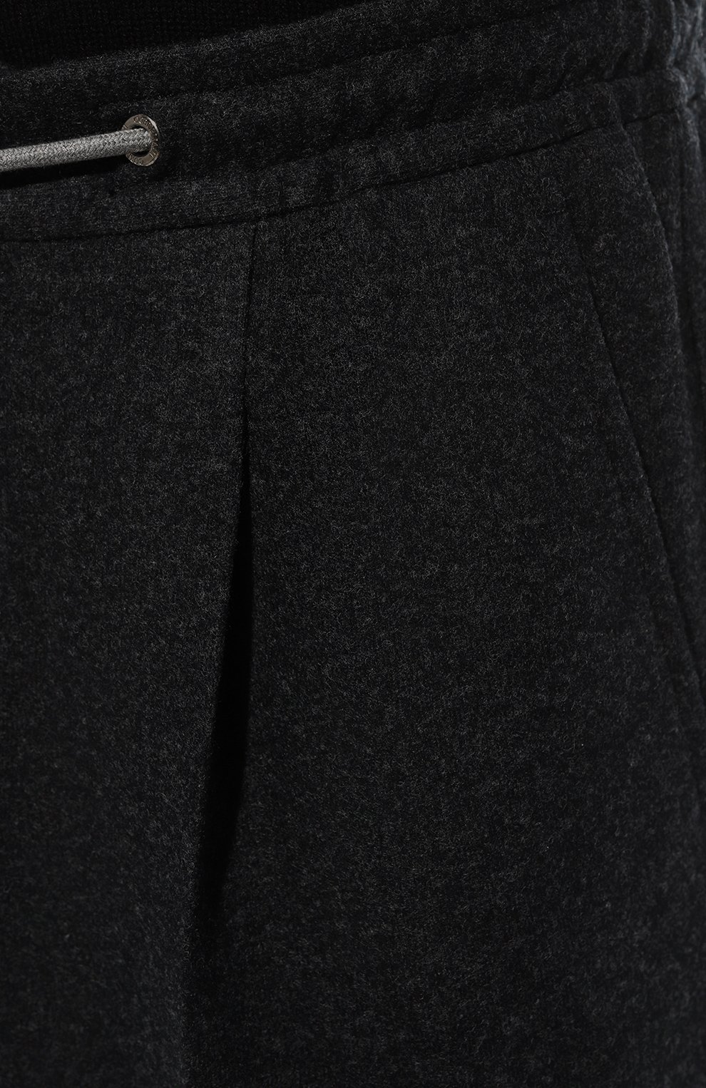 Мужские шерстяные брюки CORNELIANI темно-серого цвета, арт. 924L19-3818801 | Фото 5 (Материал внешний: Шерсть; Длина (брюки, джинсы): Стандартные; Случай: Повседневный; Материал сплава: Проставлено; Драгоценные камни: Проставлено; Стили: Кэжуэл)