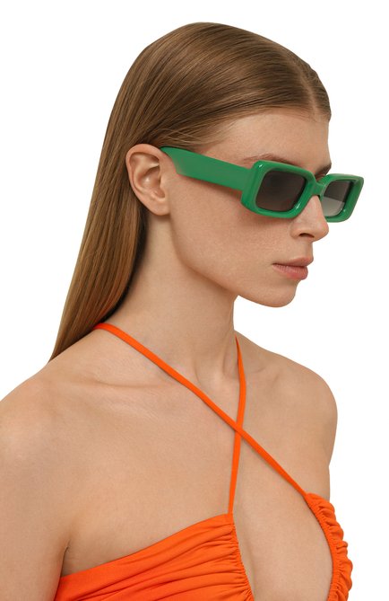 Женские солнцезащитные очки KALEOS зеленого цвета, арт. BARBARELLA C-013 | Фото 2 (Кросс-КТ: С/з-унисекс; Тип очков: С/з; Оптика Гендер: оптика-унисекс; Очки форма: Прямоугольные)