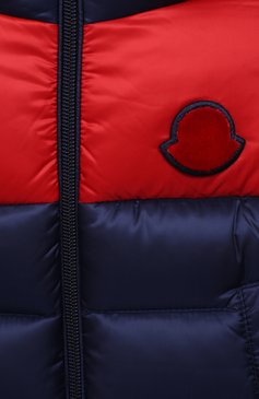 Детского пуховый жилет MONCLER синего цвета, арт. F2-951-1A519-20-53334 | Фото 3 (Кросс-КТ НВ: Верхняя одежда-одежда, Утепленные жилеты; Ростовка одежда: 12 мес | 80 см, 18 мес | 86 см, 24 мес | 92 см, 6 мес | 68 см, 9 мес | 74 см)
