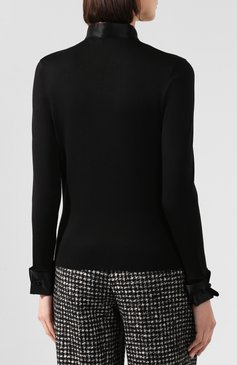 Женская шелковая блузка RALPH LAUREN черного цвета, арт. 290778835 | Фото 4 (Материал внешний: Шелк; Рукава: Длинные; Принт: Без принта; Длина (для топов): Стандартные; Стили: Классический, Кэжуэл; Женское Кросс-КТ: Блуза-одежда)