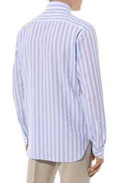 Мужская хлопковая рубашка ANDREA CAMPAGNA голубого цвета, арт. NEW REGENT/C7093 | Фото 4 (Манжеты: На пуговицах; Рукава: Длинные; Рубашки М: Regular Fit; Воротник: Акула; Случай: Повседневный; Принт: Полоска; Длина (для топов): Стандартные; Материал сплава: Проставлено; Материал внешний: Хлопок; Драгоценные камни: Проставлено; Стили: Кэжуэл)