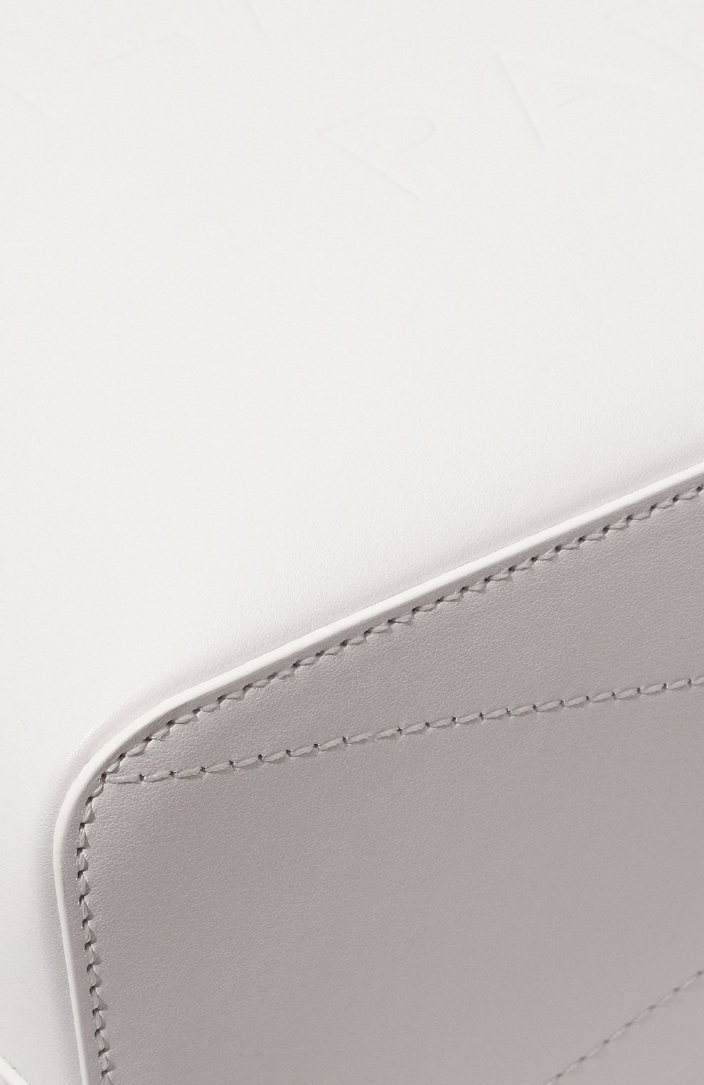 Женский сумка-тоут essential LANCEL белого цвета, арт. A12135 | Фото 3 (Сумки-технические: Сумки-шопперы; Материал: Натуральная кожа; Размер: large)
