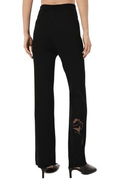 Женские брюки BLUGIRL черного цвета, арт. RF3223/MS99E | Фото 4 (Длина (брюки, джинсы): Стандартные; Женское Кросс-КТ: Брюки-одежда; Материал внешний: Синтетический материал, Вискоза; Силуэт Ж (брюки и джинсы): Прямые; Материал сплава: Проставлено; Драгоценные камни: Проставлено; Стили: Кэжуэл)