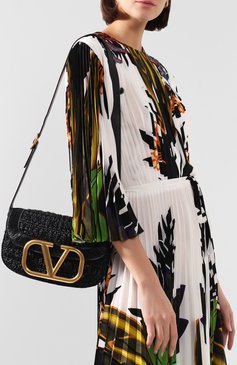 Женская сумка supervee VALENTINO черного цвета, арт. TW0B0G09/LAX | Фото 2 (Сумки-технические: Сумки через плечо; Размер: medium; Ремень/цепочка: На ремешке; Материал: Текстиль)