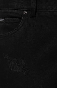Мужские джинсы DOLCE & GABBANA черного цвета, арт. GYJCCD/G8H01 | Фото 5 (Силуэт М (брюки): Прямые; Кросс-КТ: Деним; Длина (брюки, джинсы): Стандартные; Материал сплава: Проставлено; Материал внешний: Хлопок, Деним; Драгоценные камни: Проставлено; Стили: Кэжуэл)