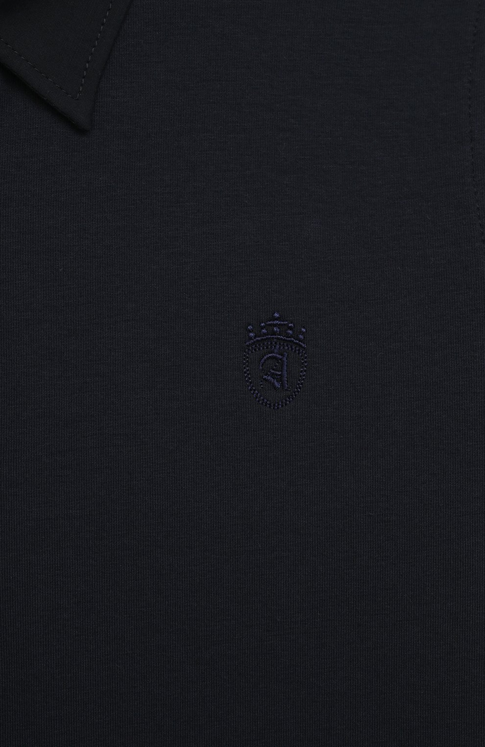 Детская хлопк овая рубашка ALETTA темно-синего цвета, арт. AM220774CR-31/4A-8A | Фото 3 (Рукава: Короткие; Материал сплава: Проставлено; Материал внешний: Хлопок; Драгоценные камни: Проставлено)