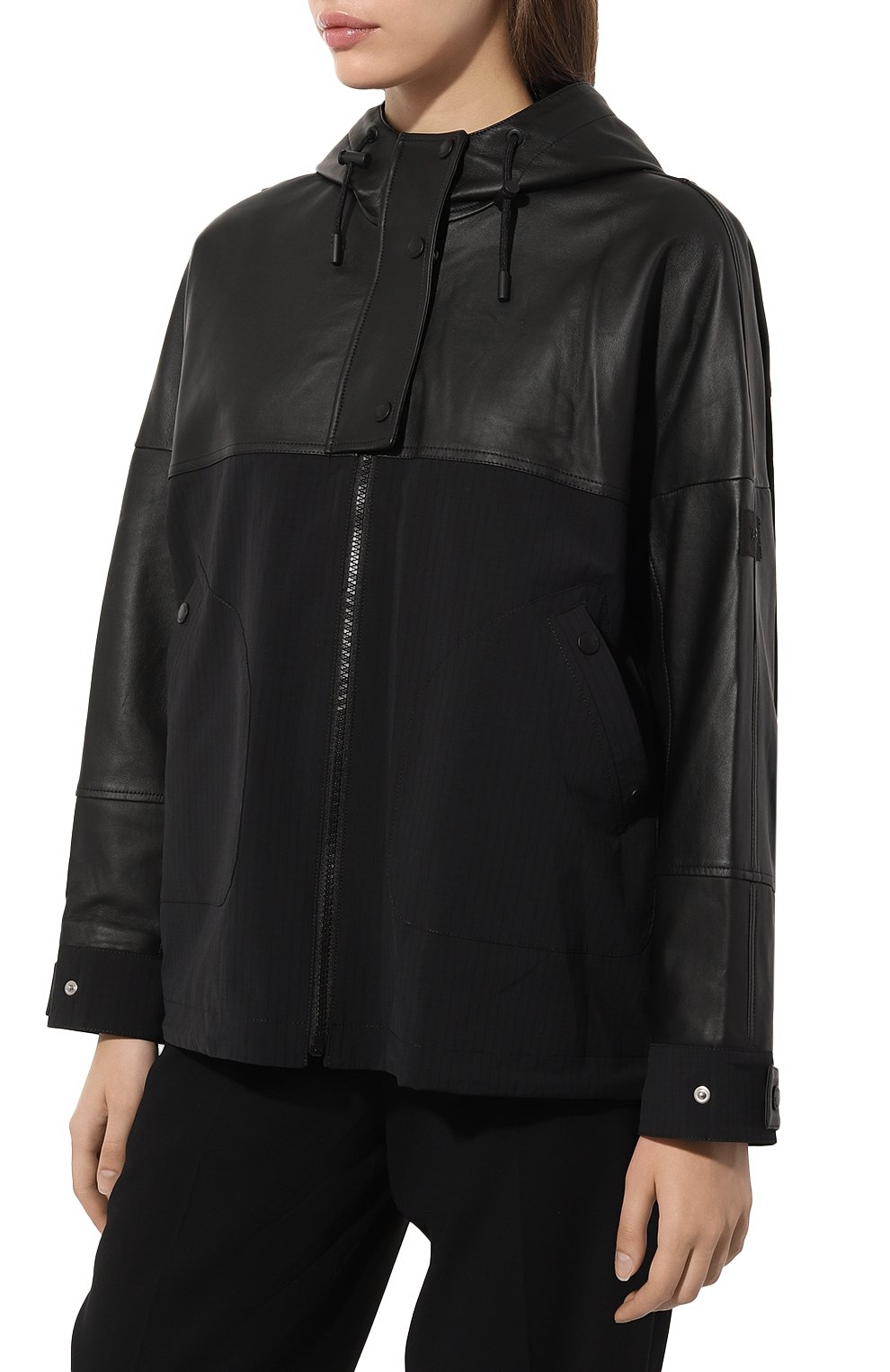 Женская куртка YS ARMY PARIS черного цвета, арт. 23EFV00464A45W | Фото 3 (Кросс-КТ: Куртка; Рукава: Длинные; Материал сплава: Проставлено; Стили: Спорт-шик; Материал подклада: Синтетический материал; Материал внешний: Натуральная кожа; Драгоценные камни: Проставлено; Длина (верхняя одежда): Короткие)