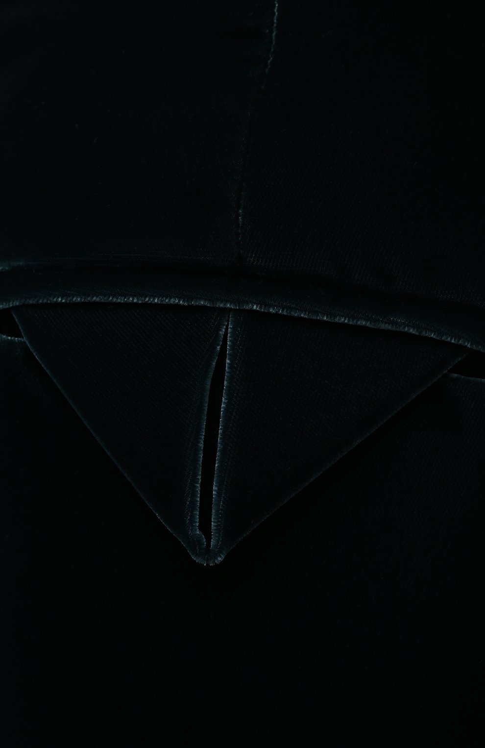 Мужские брюки BOTTEGA VENETA темно-зеленого цвета, арт. 666244/V0XD0 | Фото 5 (Материал внешний: Купро, Вискоза, Растительное волокно; Длина (брюки, джинсы): Стандартные; Случай: Повседневный; Региональные ограничения белый список (Axapta Mercury): Не проставлено; Материал сплава: Проставлено; Драгоценные камни: Проставлено; Материал подклада: Вискоза; Стили: Минимализм)