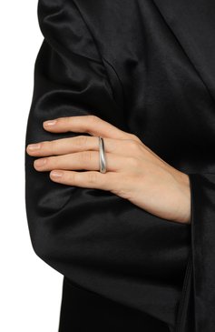 Женское кольцо на два пальца stealing beauty CAVIAR JEWELLERY серебряного цвета, арт. SB017 | Фото 2 (Региональные ограничения белый список (Axapta Mercury): Не проставлено; Нос: Не проставлено; Материал: Металл)