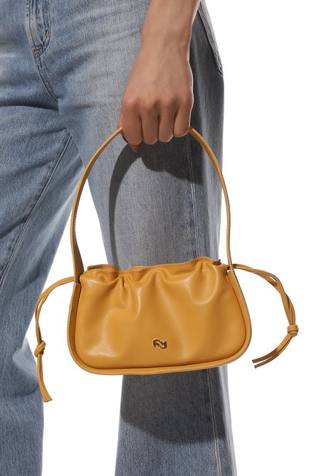 Женская сумка scrunch mini YUZEFI желтого цвета, арт. YUZRS22-HB-MS-21 | Фото 2 (Материал: Натуральная кожа; Размер: mini; Сумки-технические: Сумки top-handle)