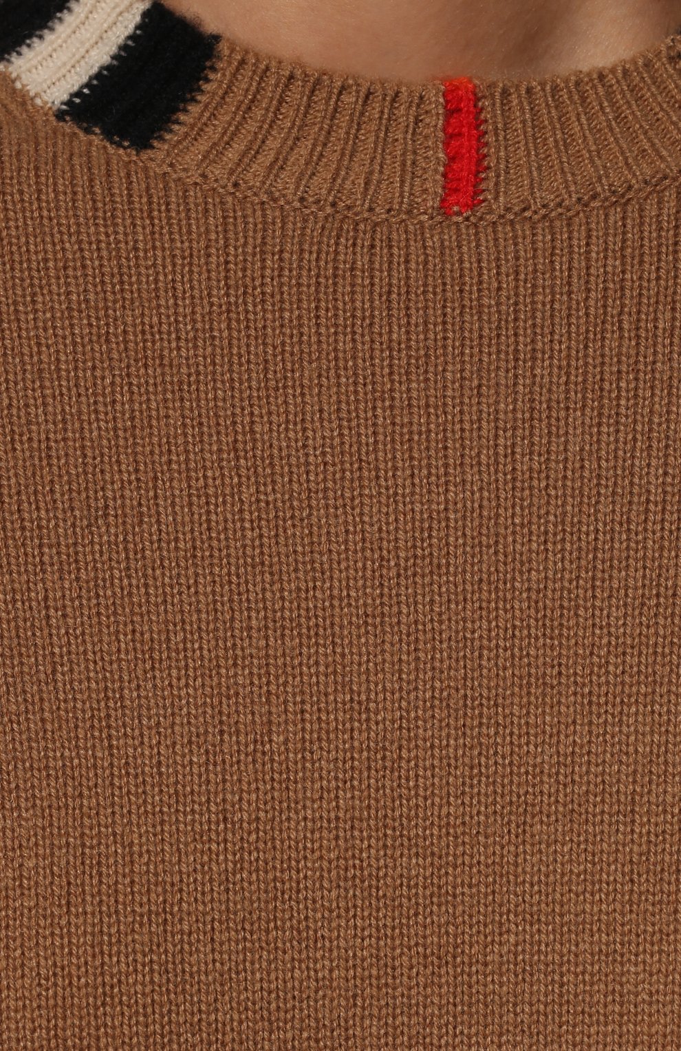 Женский кашемировый пуловер BURBERRY коричневого цвета, арт. 8020391 | Фото 5 (Материал внешний: Шерсть, Кашемир; Рукава: Длинные; Длина (для топов): Стандартные; Женское Кросс-КТ: Пуловер-одежда; Статус проверки: Проверена категория)